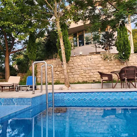 Sunrise 別荘 ドゥラス